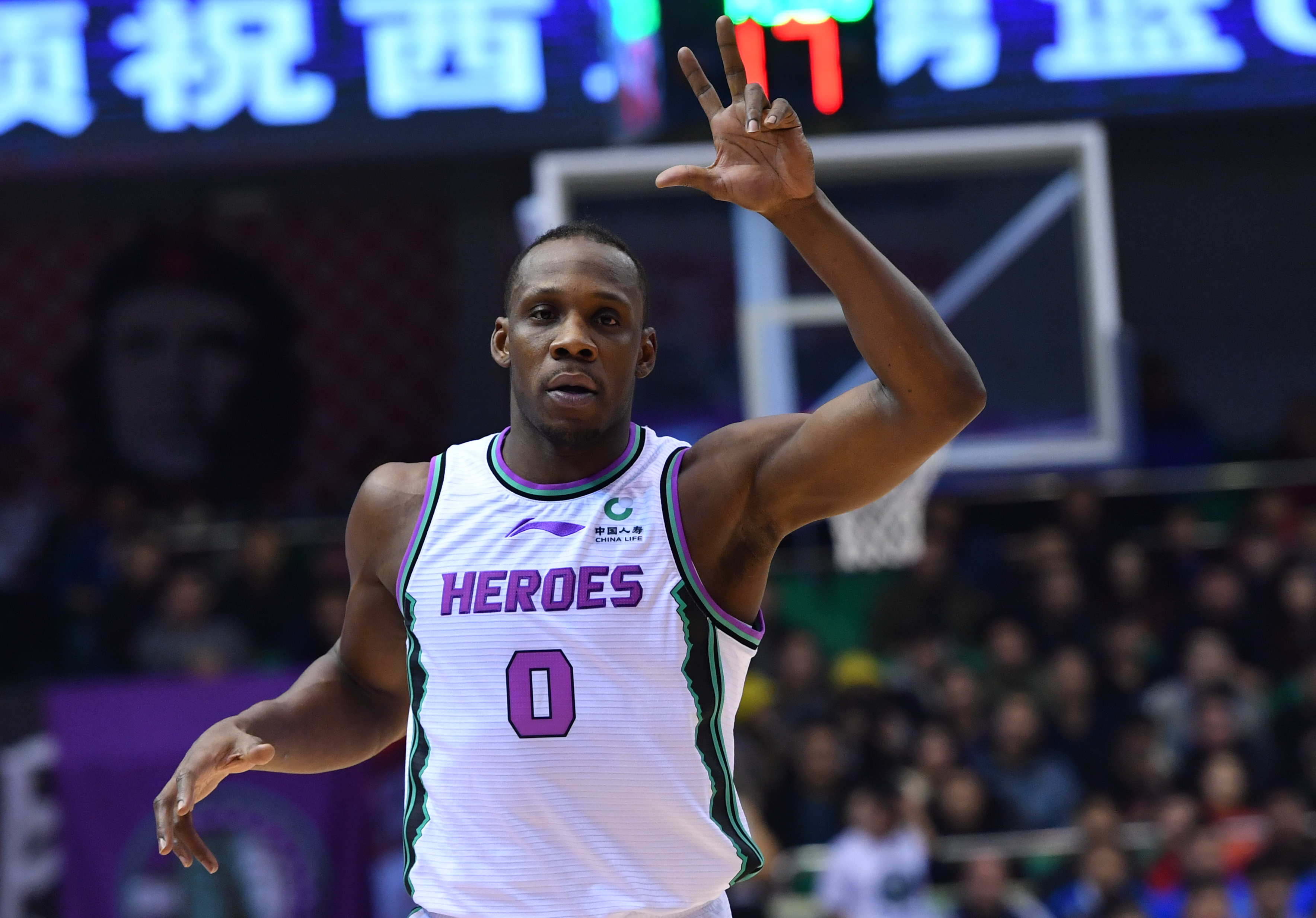 关于新疆队完胜四川队,陶汉林统治全场的信息 关于新疆队完胜四川队,陶汉林统治全场的信息