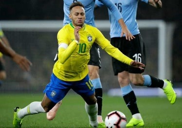 希腊力克智利,内马尔扛起全队 希腊力克智利,内马尔扛起全队