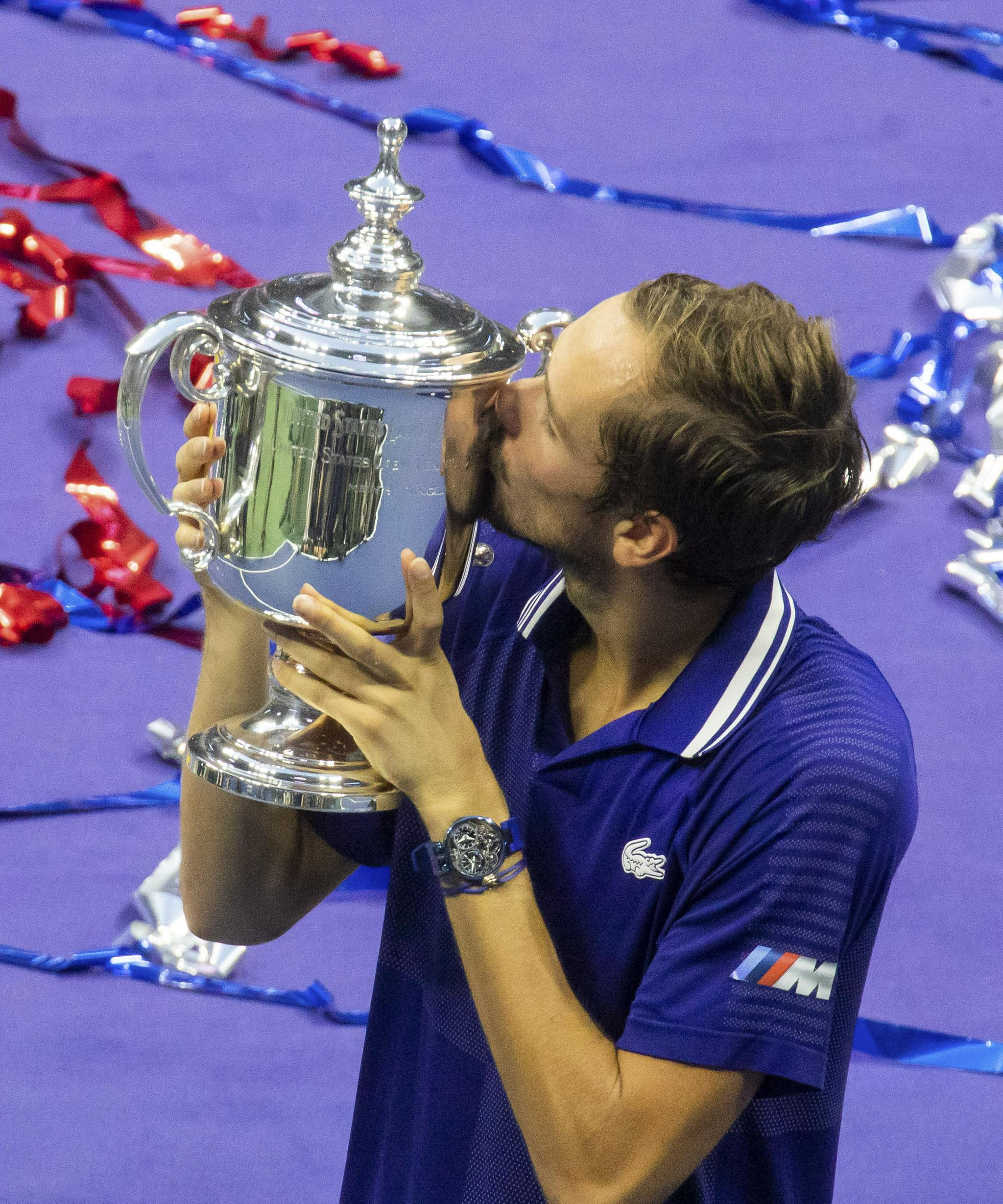 美网逆转法网,梅德韦杰夫点燃赛场 美网逆转法网,梅德韦杰夫点燃赛场