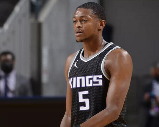 猛龙横扫骑士，锡安刷新纪录