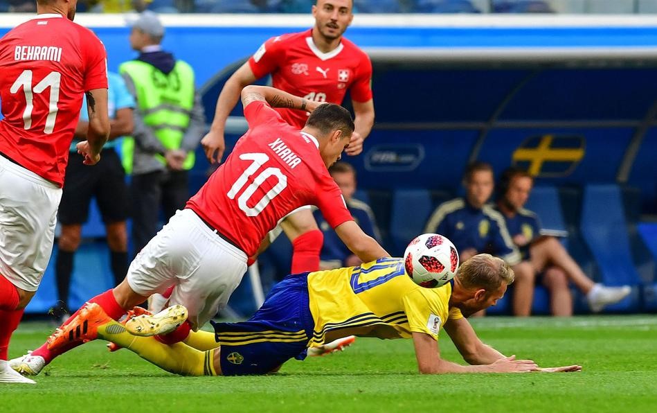 瑞典队险胜英格兰队,王皓刷新纪录 瑞典队险胜英格兰队,王皓刷新纪录