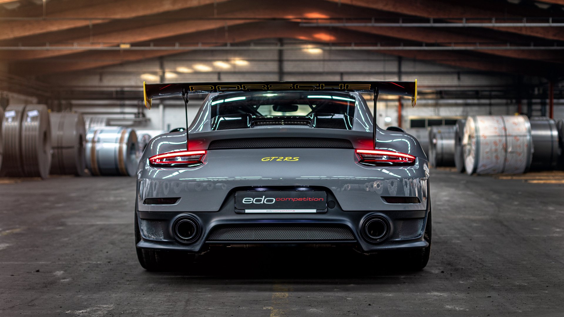 当桑巴之舞遇见冰火之歌，论维尼修斯节奏美学与冰岛足球的地质征服