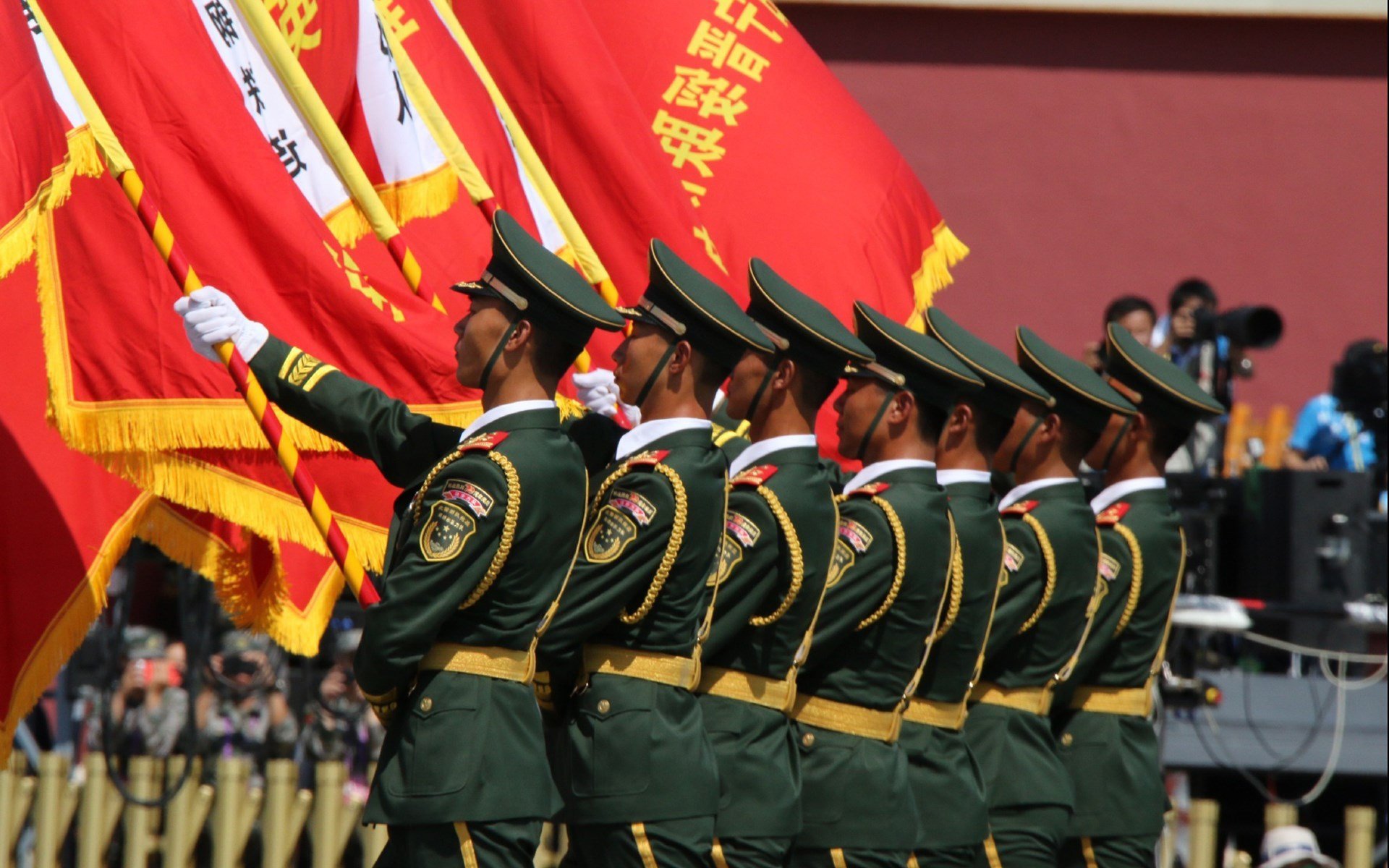 冷夜温布利，挪威闪电撕碎三狮，萨内引领2026世界杯G组最锋利的反击风暴